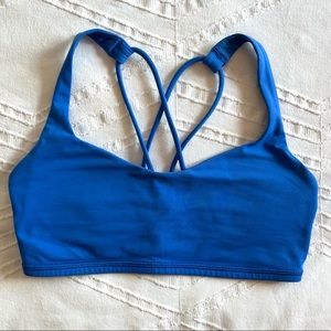 Lululemon Fitness Bra in Blue Size 6 (Small)